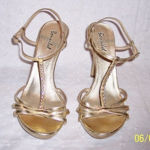 BONNIBEL GOLD OPEN TOE SANDALS HIGH HEELS  SIZE 9